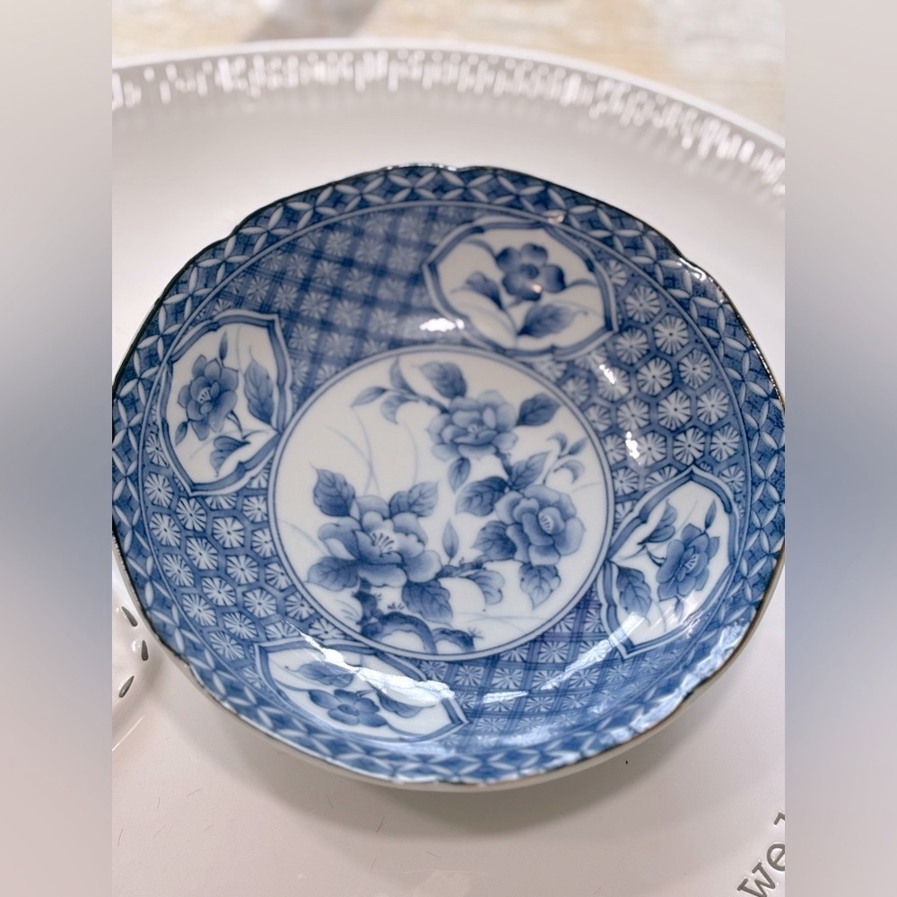 Vintage Takahashi Porcelain Trinket Dish. Stamped- Japan Floral Toile EUC